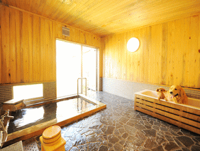 露天風呂は岩風呂、檜風呂、石風呂と3種類